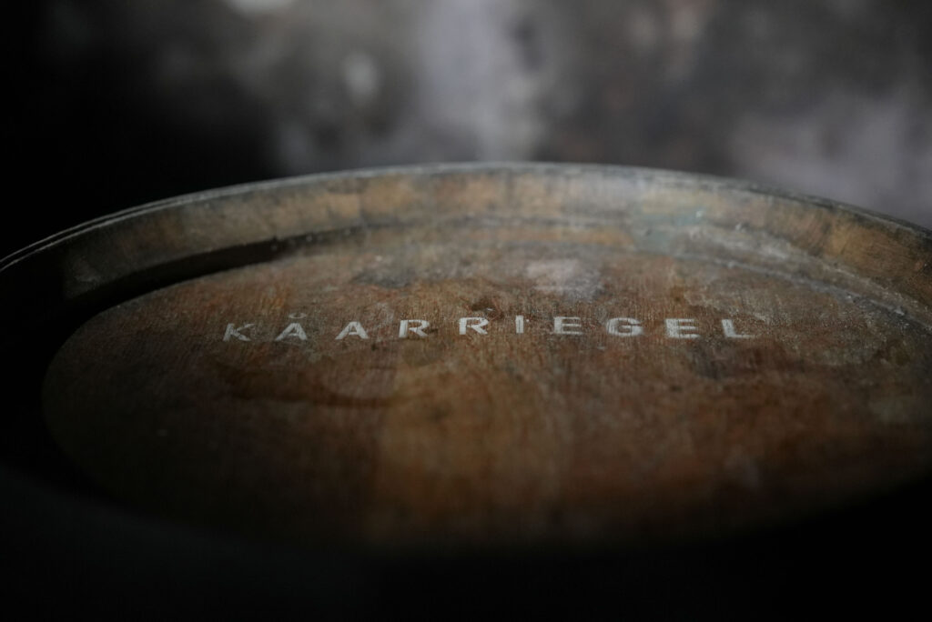 Bioweingut im Sausal – Detail aus dem Weinkeller am Kaarriegel